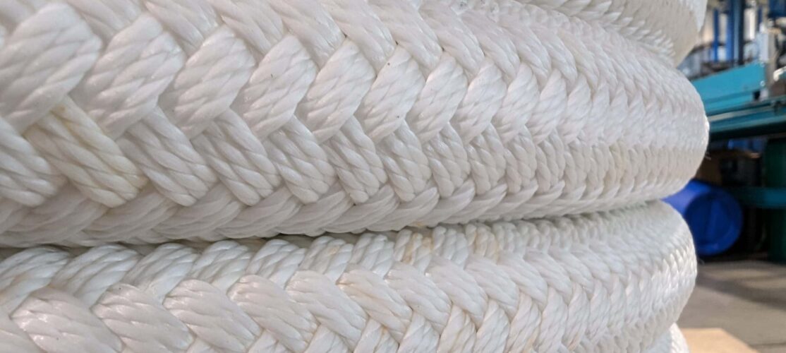 High-performance HMPE rope with a tight white braided cover for premium core protection